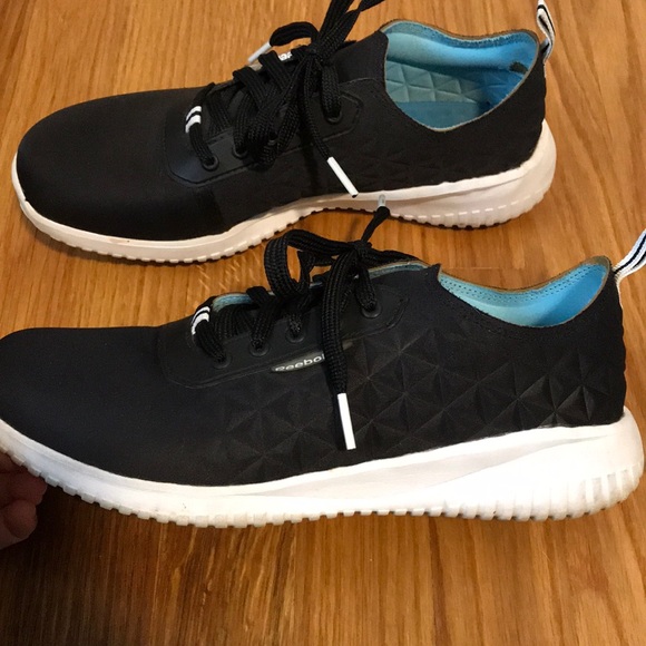 reebok memory tech running shoes